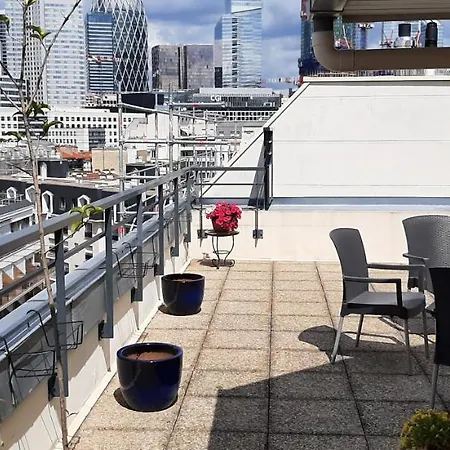 Appartement Avec Terrasse A Puteaux 92 Exterior photo