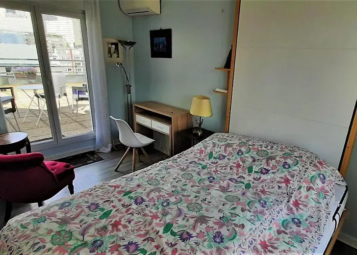 Appartement Avec Terrasse A Puteaux 92