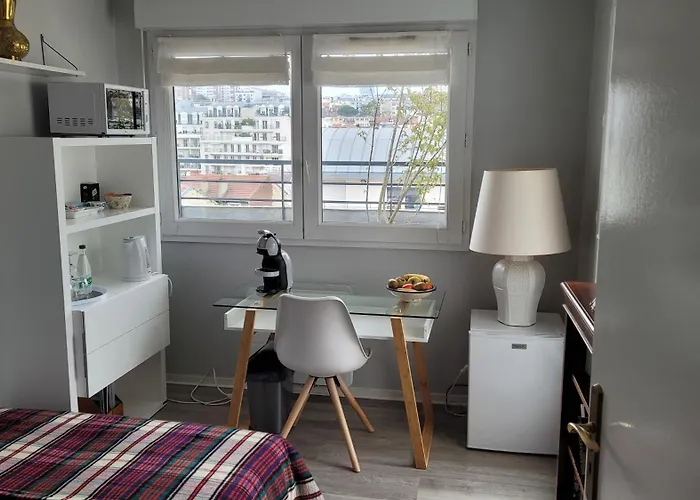 Appartement Avec Terrasse A Puteaux 92